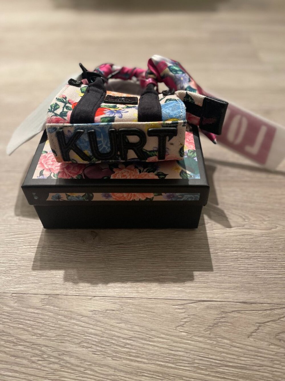 Kurt Geiger London Micro Southbank Tote - Picture 8 of 10